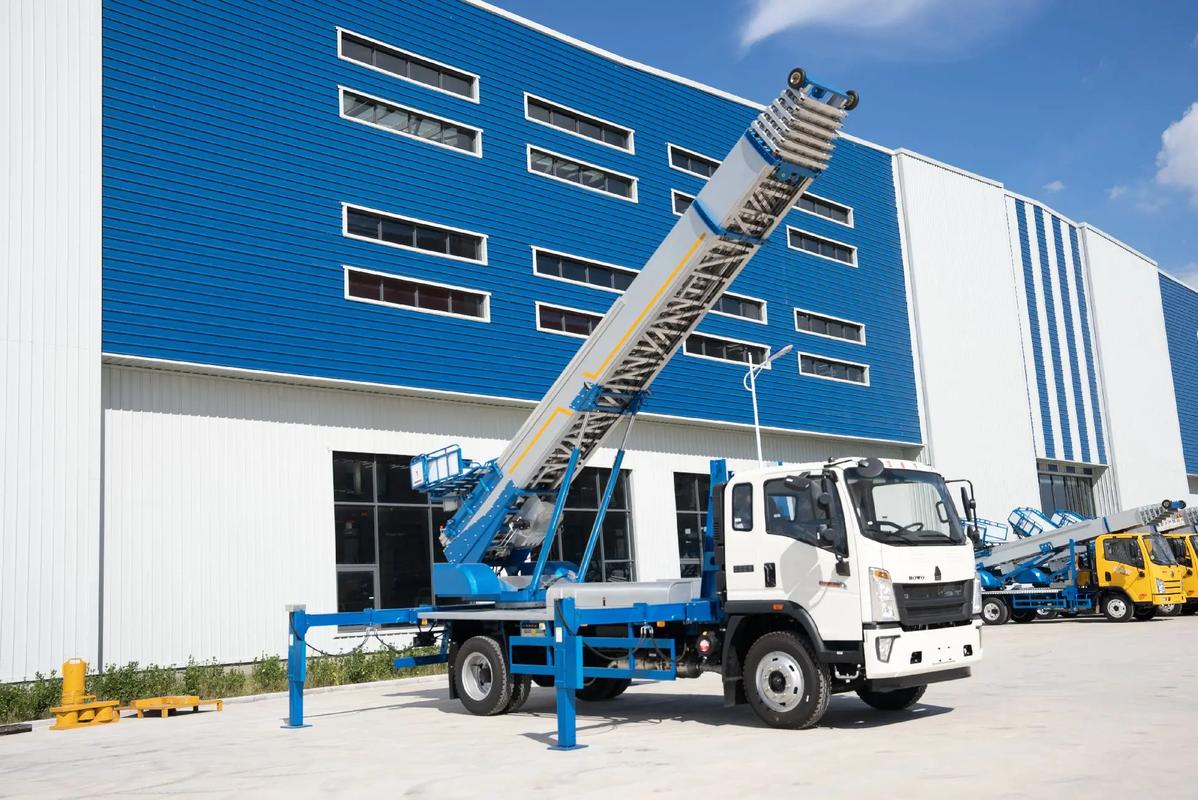 辛集小型云梯车上料车租赁多少钱