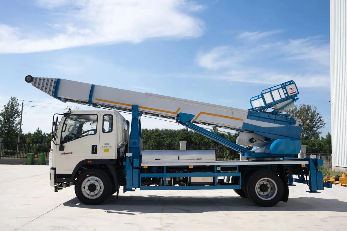 辛集云梯上料车租赁费用