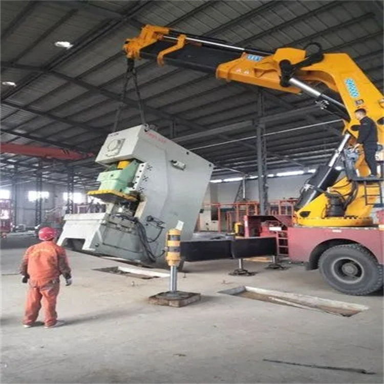 辛集80吨折臂吊车出租附近电话