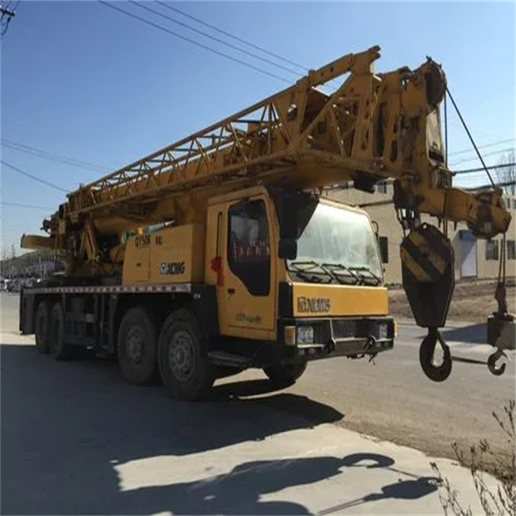 辛集哪里有专业吊车出租